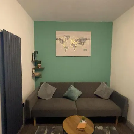 Chapeltown View Apartman *