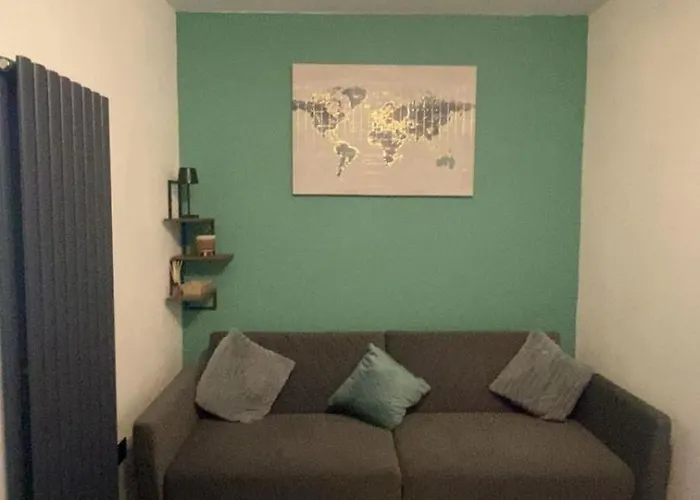 Chapeltown View Apartman *